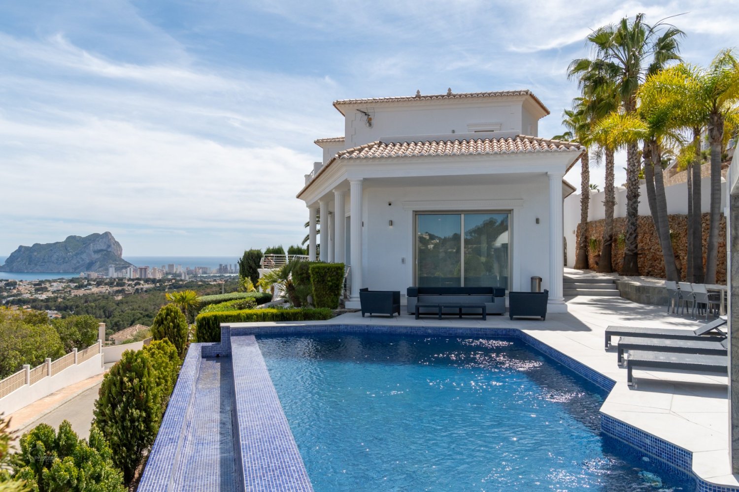 Villa in Benissa, Alicante, Spain 4 bedrooms, 366 sq.m. No. 188991