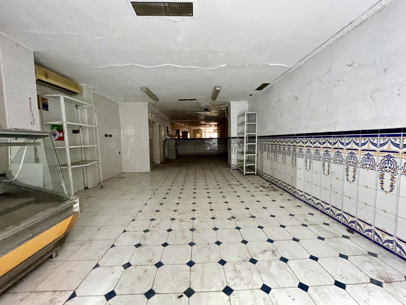 Komerciāls īpašums Villajoyosa, Alicante, Spānijā 1 istaba, 105 m2 Nr. 197557