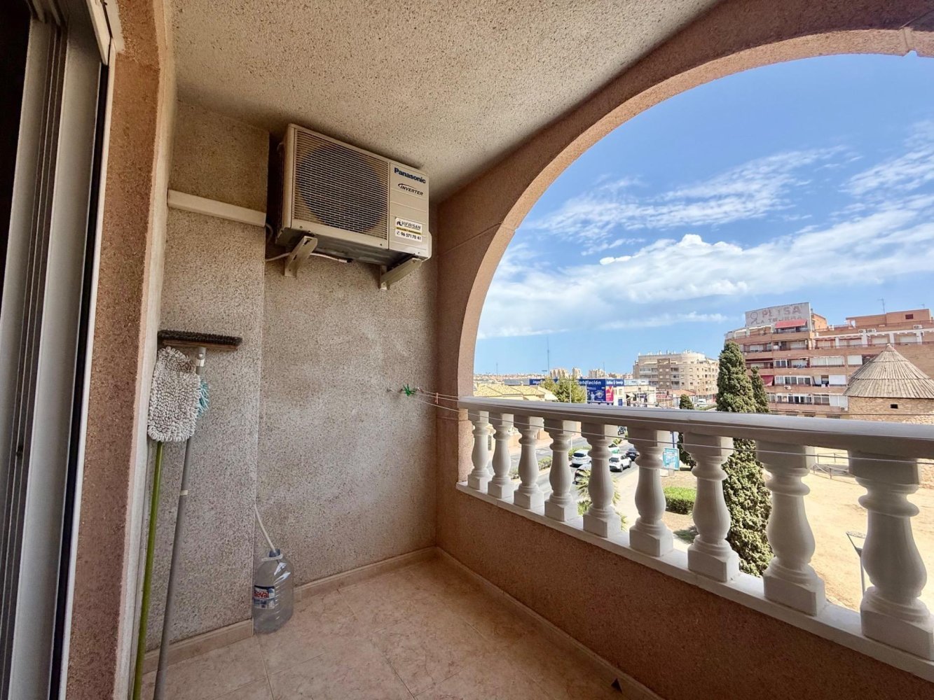 Apartamento en Torrevieja, Alicante, España 1 dormitorio, 55.01 m2 No. 198757