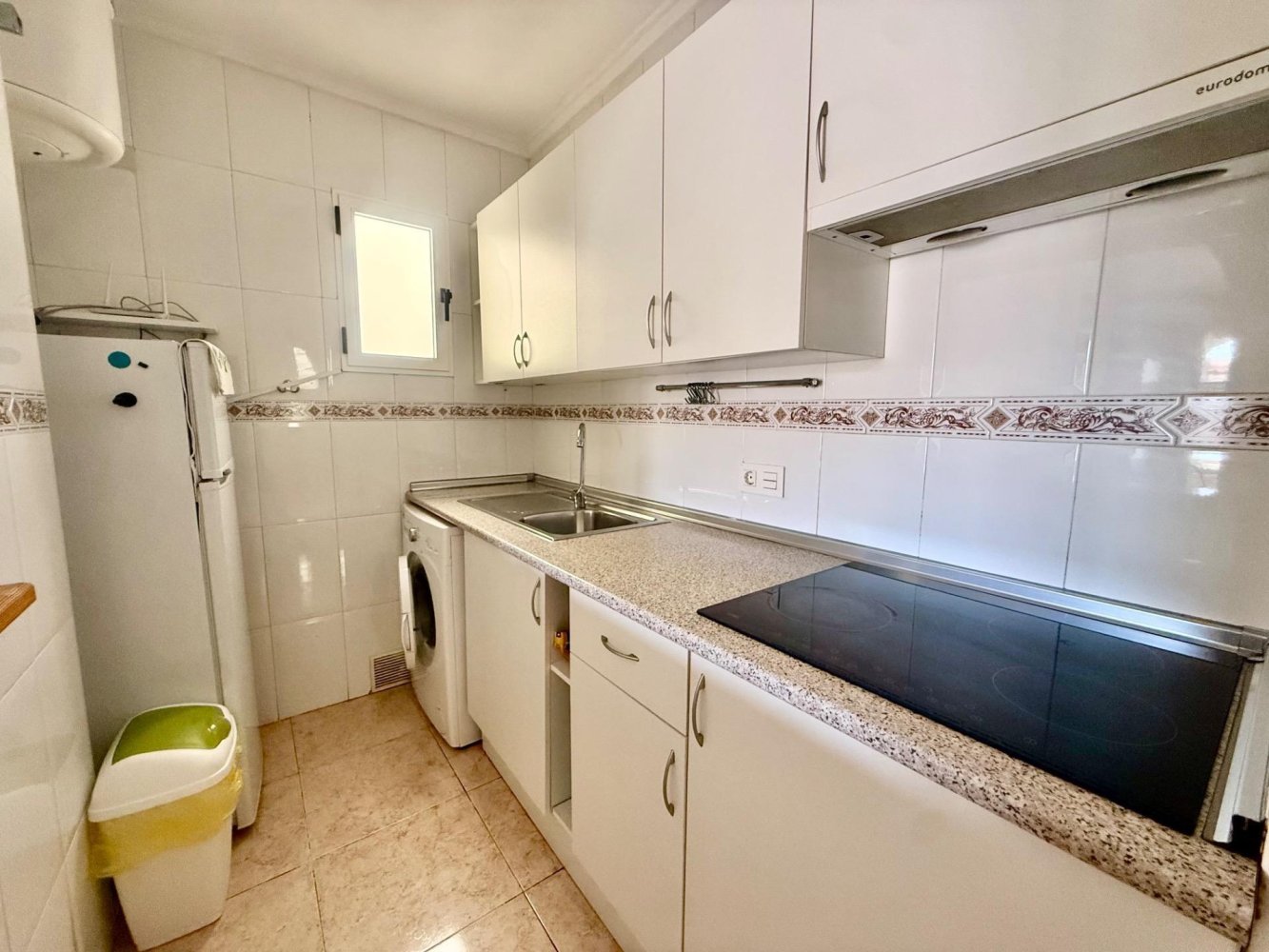 Apartamento en Torrevieja, Alicante, España 1 dormitorio, 55.01 m2 No. 198757
