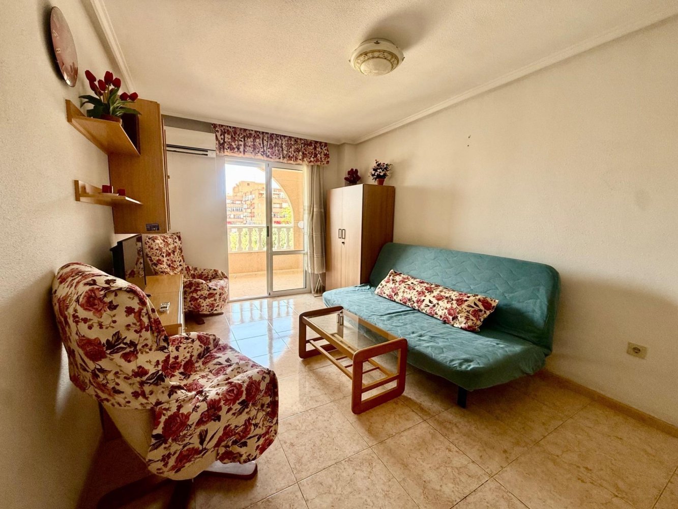 Apartamento en Torrevieja, Alicante, España 1 dormitorio, 55.01 m2 No. 198757