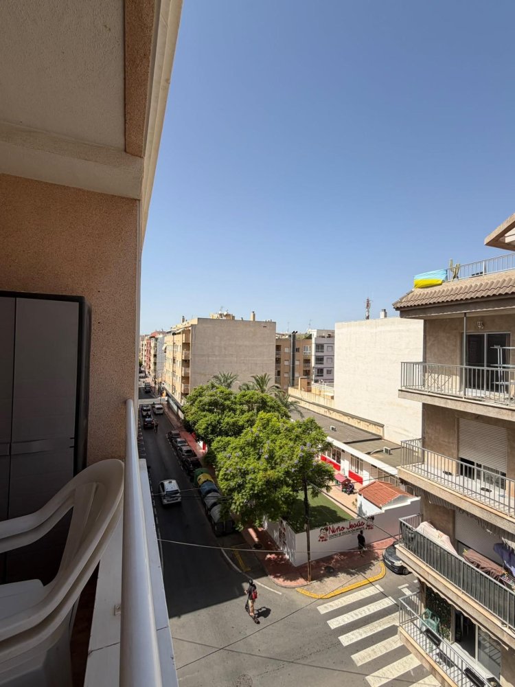 Apartment in Torrevieja, Alicante, Spain 66 sq.m. No. 197897