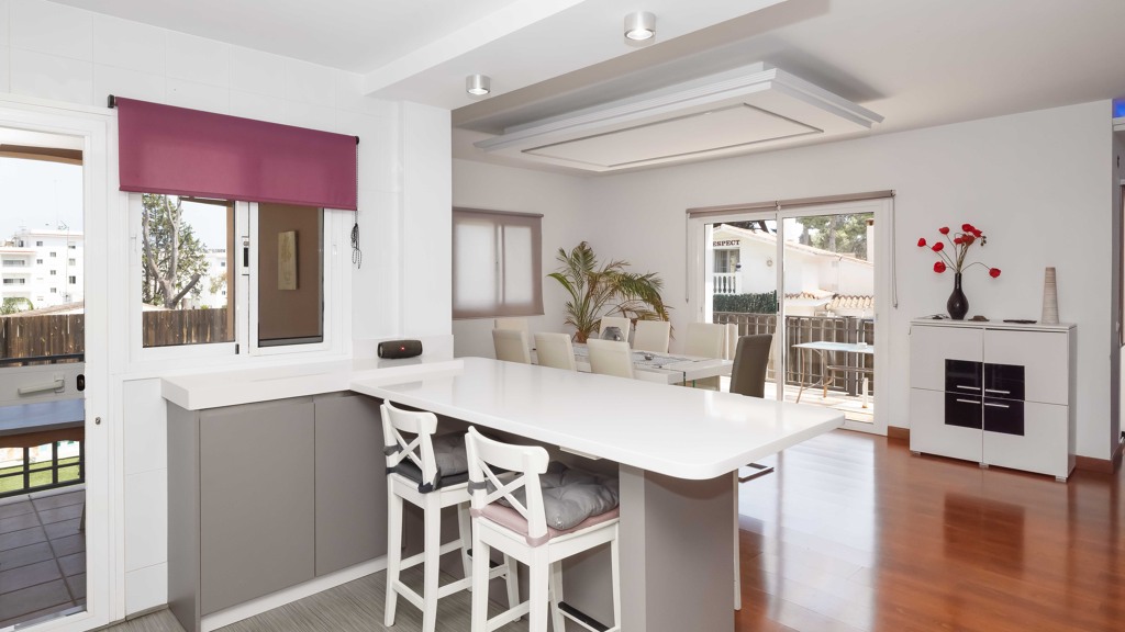 Villa en Torremolinos, Málaga, España 5 dormitorios, 408 m2 No. 198784