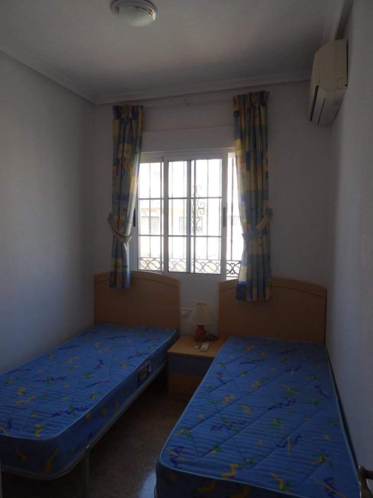 House in Alicante, Spanien 3 Schlafzimmer, 99 m2 Nr. 197136