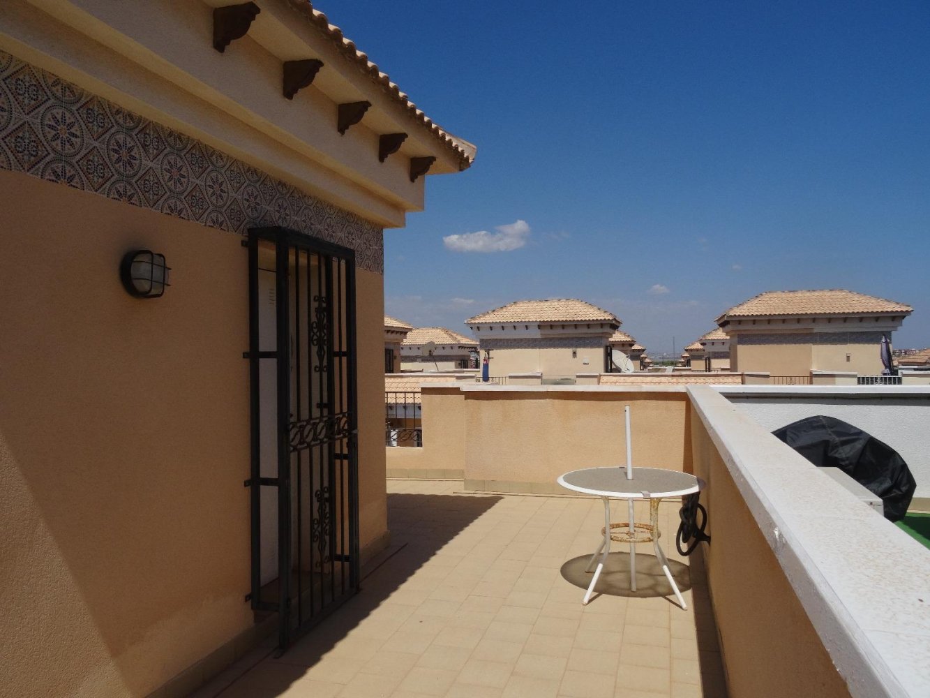 House in Alicante, Spanien 3 Schlafzimmer, 99 m2 Nr. 197136