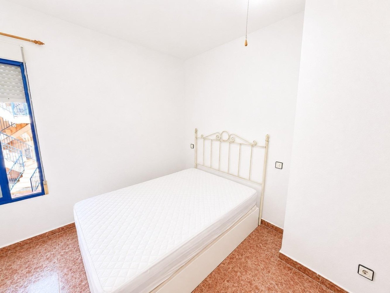Apartment in Torrevieja, Alicante, Spain 3 bedrooms, 70 sq.m. No. 198999