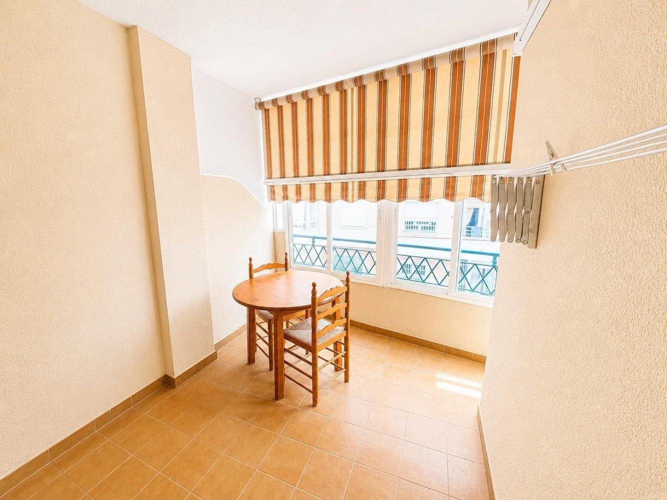Apartment in Torrevieja, Alicante, Spain 3 bedrooms, 70 sq.m. No. 198999