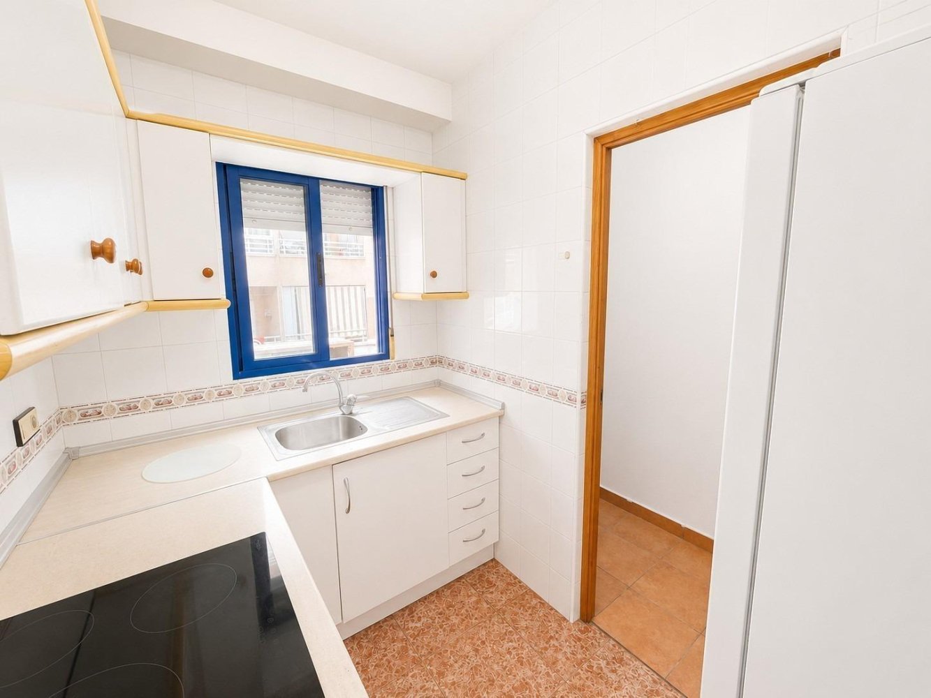 Apartment in Torrevieja, Alicante, Spain 3 bedrooms, 70 sq.m. No. 198999