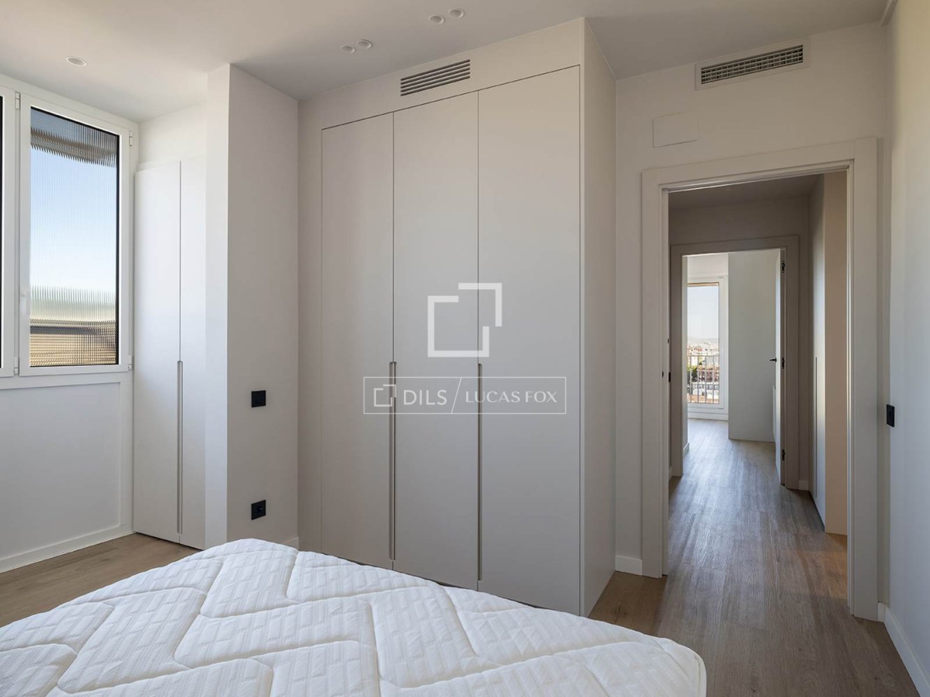 Apartamento en Barcelona, España 2 dormitorios, 92 m2 No. 199991