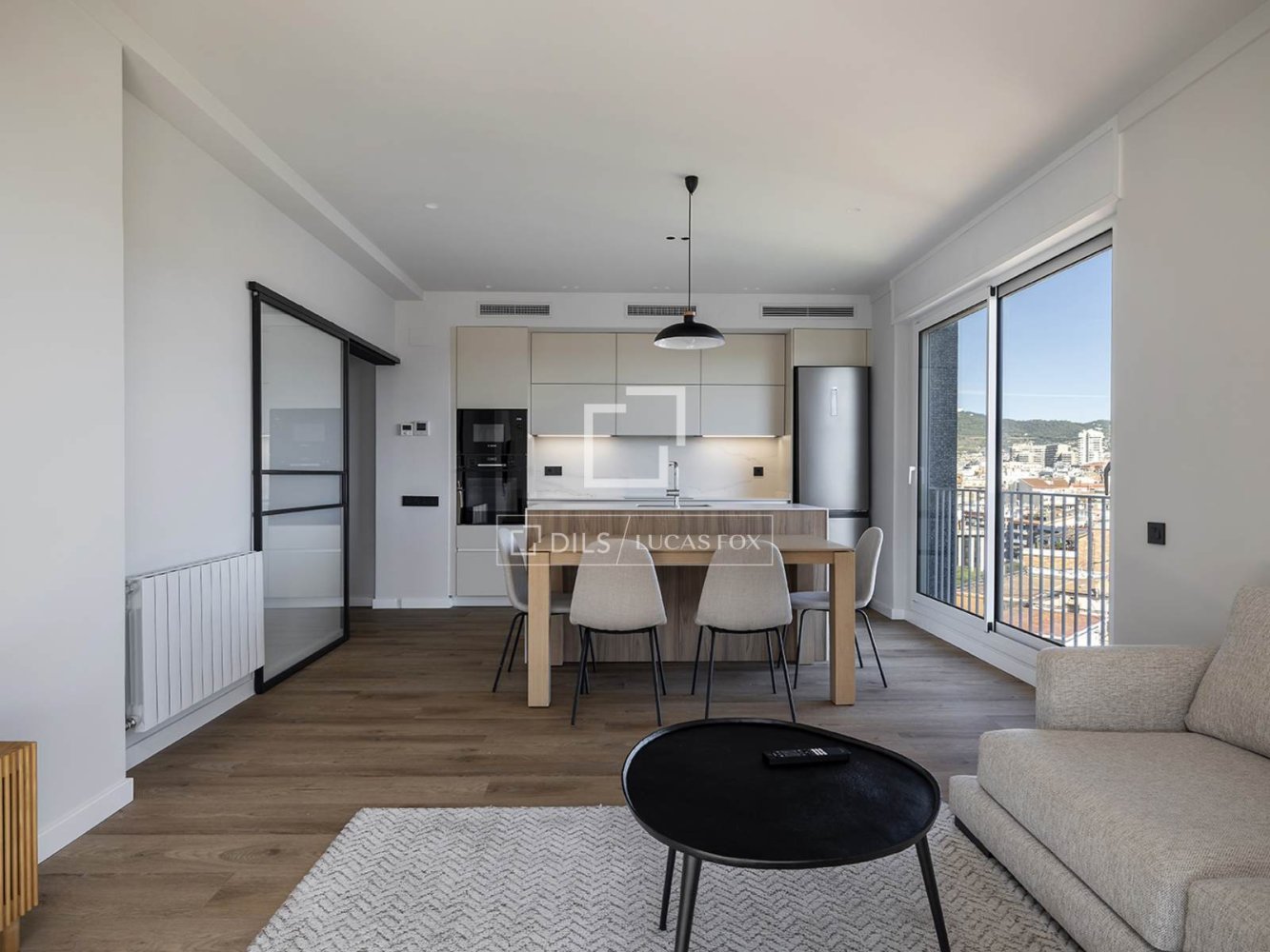 Apartamento en Barcelona, España 2 dormitorios, 92 m2 No. 199991