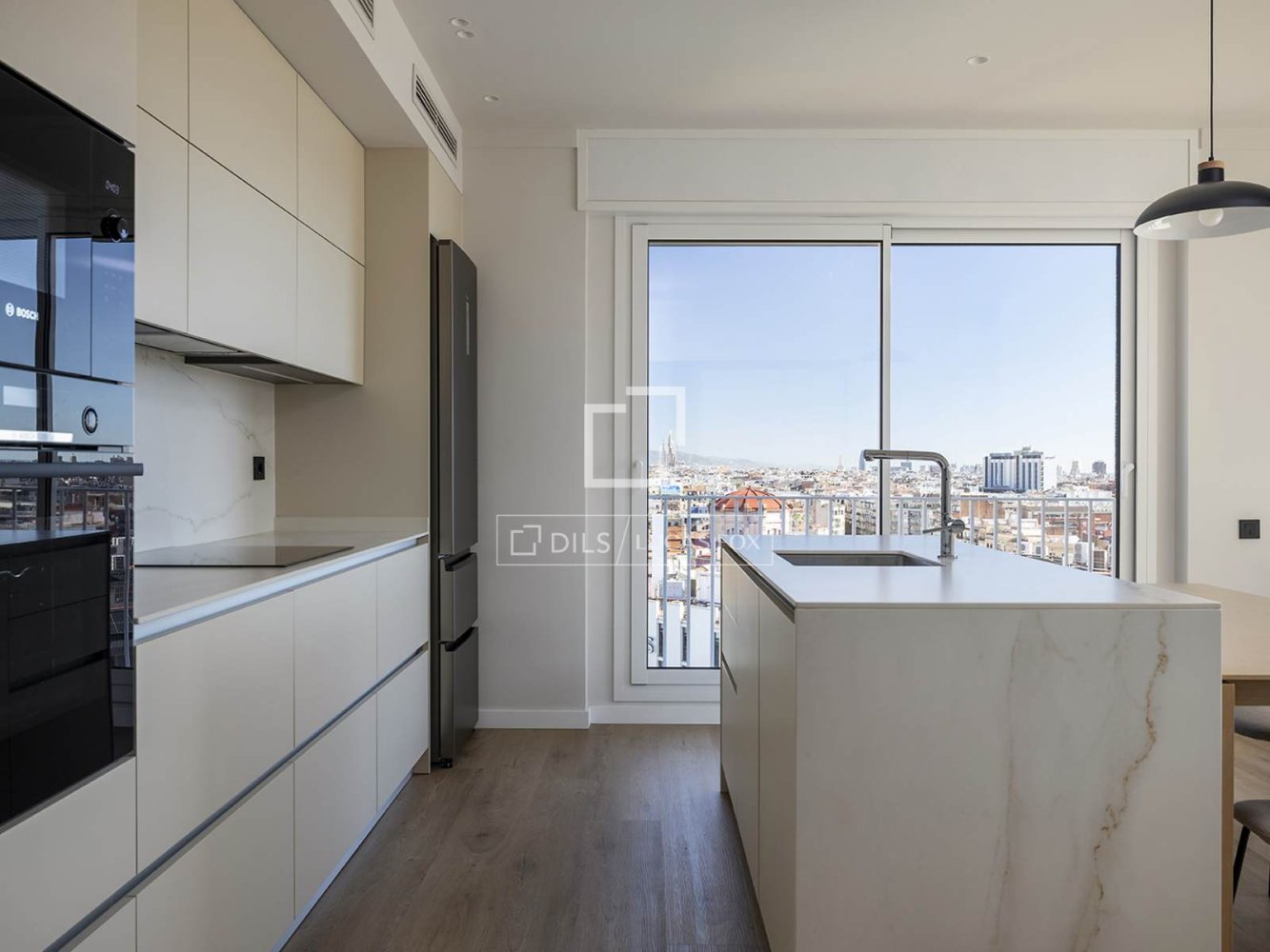 Apartamento en Barcelona, España 2 dormitorios, 92 m2 No. 199991