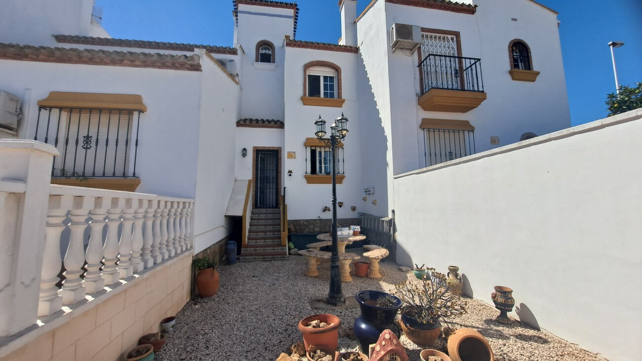 Villetta a schiera a Alicante, Spagna 2 camere da letto, 87 mq. N° 197230
