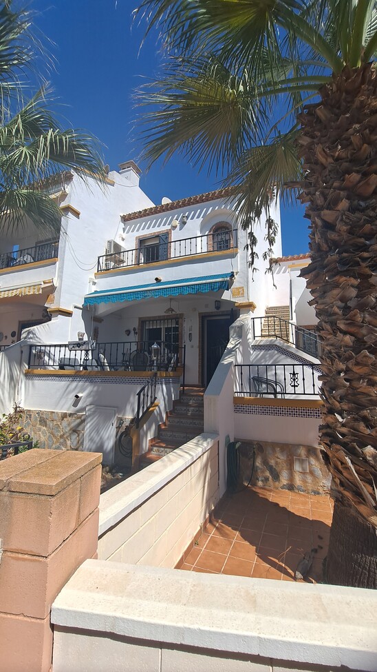 Villetta a schiera a Alicante, Spagna 2 camere da letto, 87 mq. N° 197230