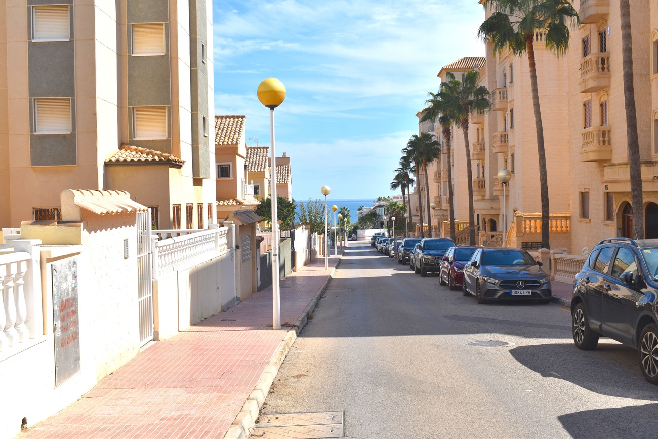 Townhouse à Guardamar del Segura, Alicante, Espagne 3 chambres, 90 m2 No. 199788