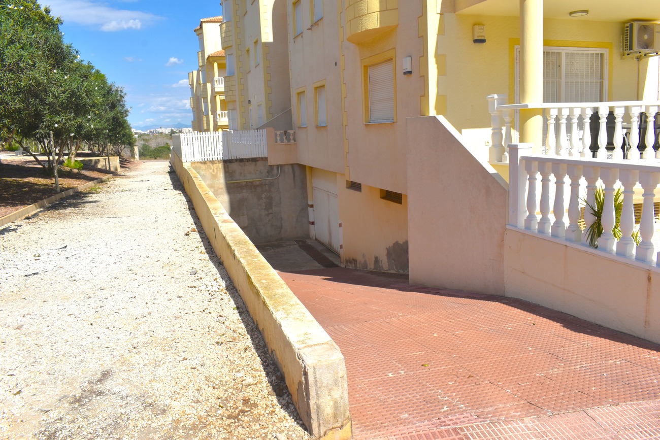 Townhouse à Guardamar del Segura, Alicante, Espagne 3 chambres, 90 m2 No. 199788
