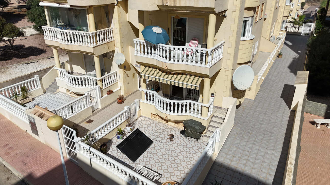 Townhouse à Guardamar del Segura, Alicante, Espagne 3 chambres, 90 m2 No. 199788