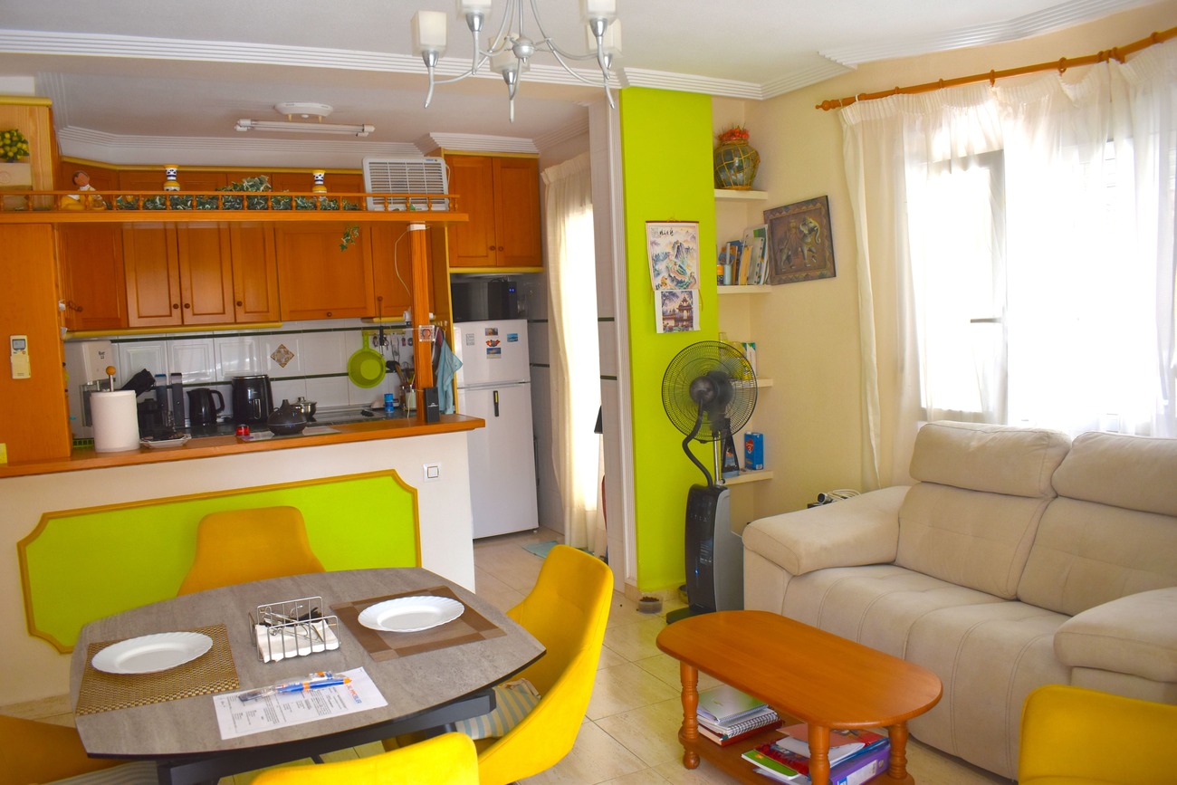 Townhouse à Guardamar del Segura, Alicante, Espagne 3 chambres, 90 m2 No. 199788