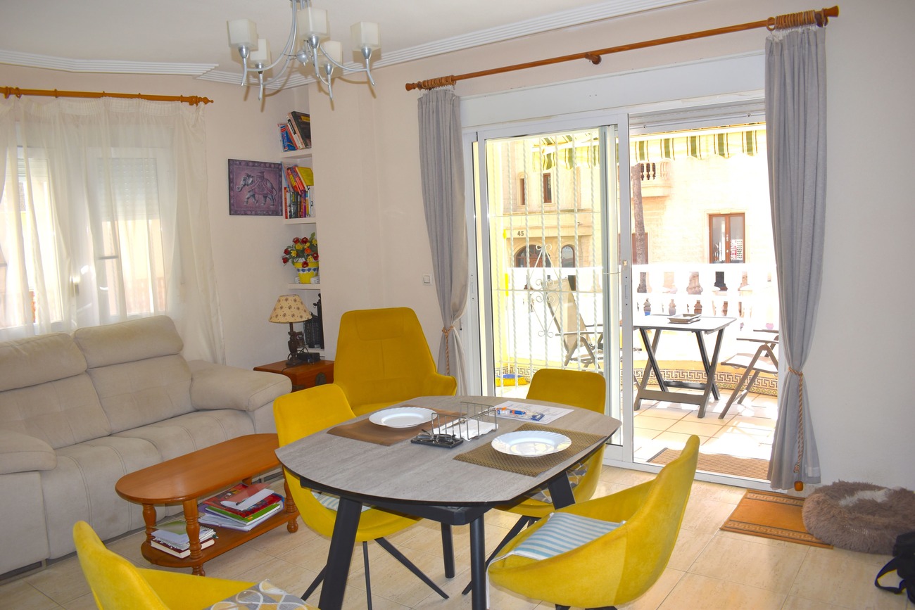 Townhouse à Guardamar del Segura, Alicante, Espagne 3 chambres, 90 m2 No. 199788