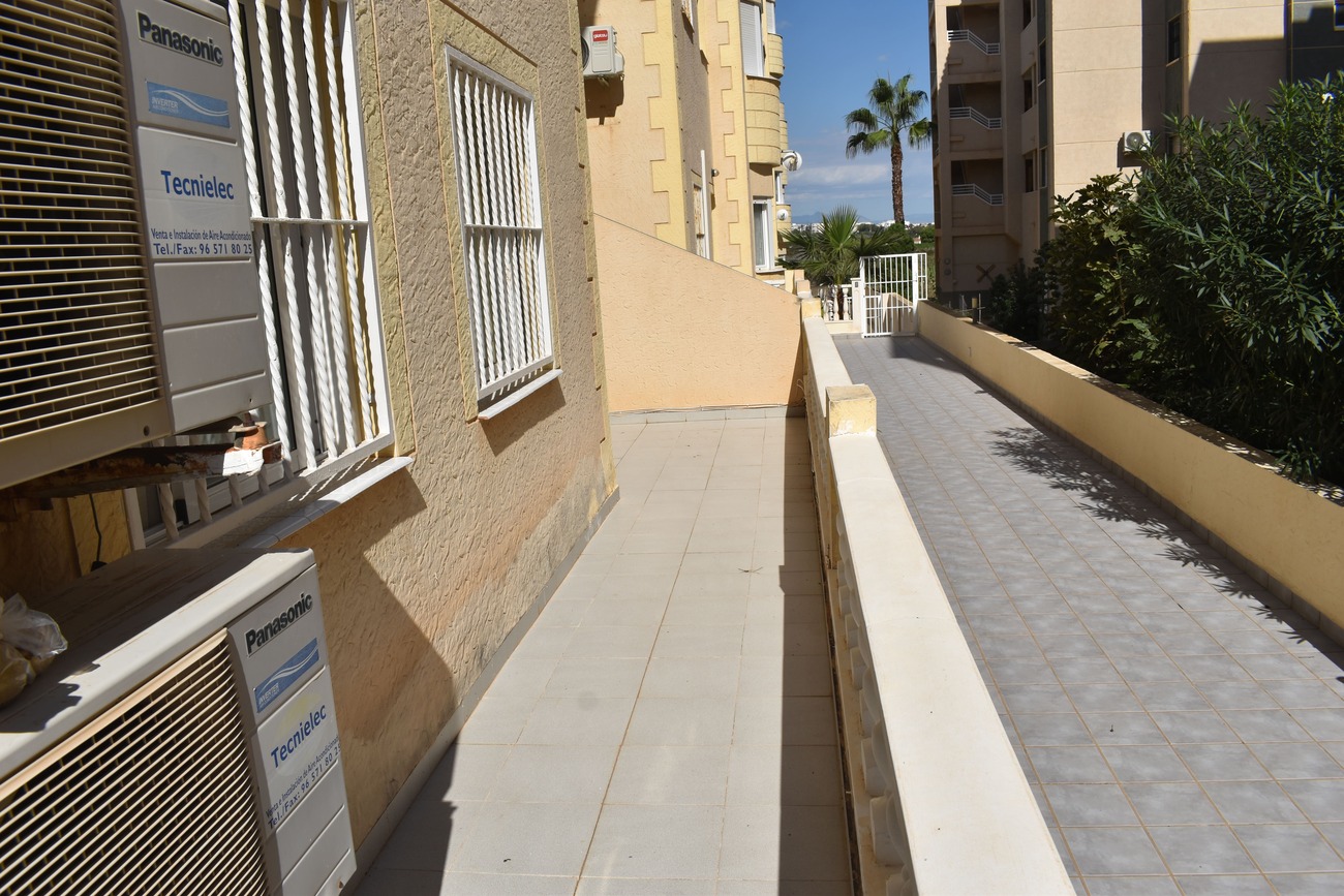 Townhouse à Guardamar del Segura, Alicante, Espagne 3 chambres, 90 m2 No. 199788