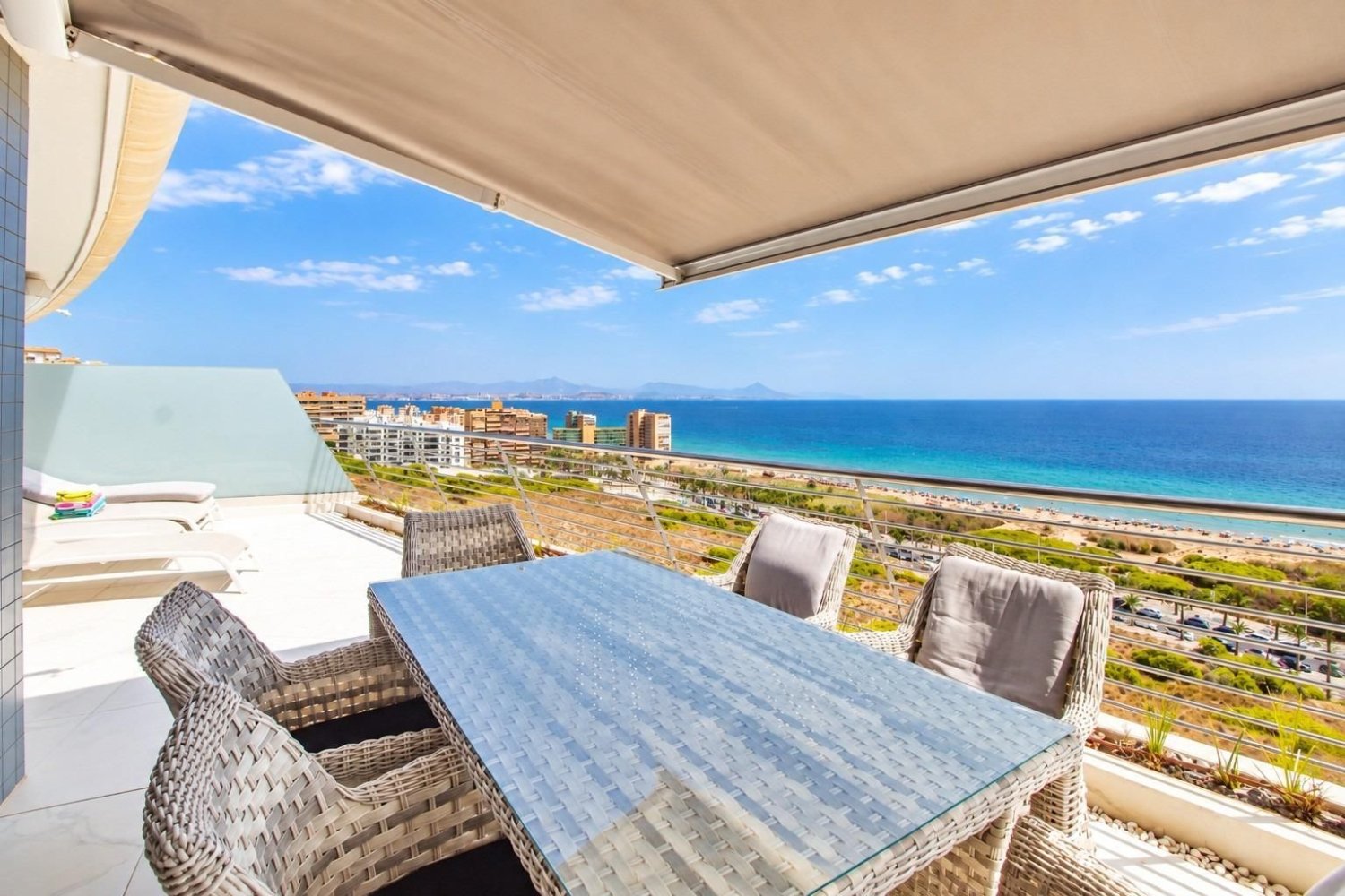 Apartament w Los Arenales Del Sol, Alicante, Hiszpania 153 mkw. nr 198141