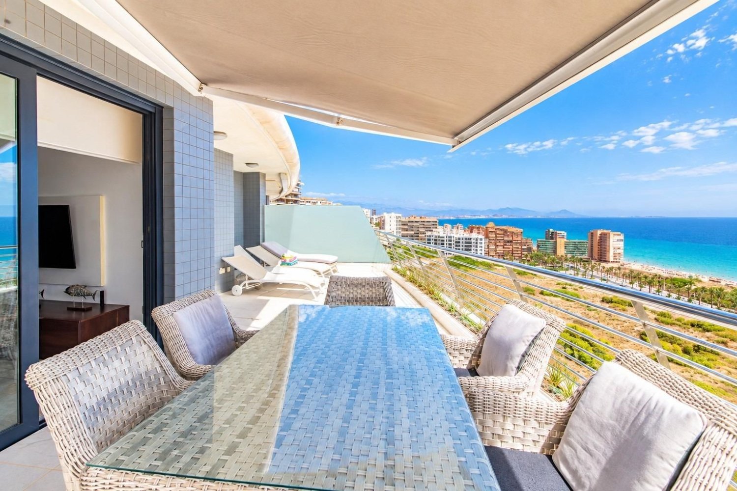 Apartament w Los Arenales Del Sol, Alicante, Hiszpania 153 mkw. nr 198141