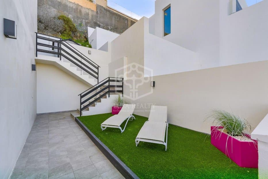 Villa à Adeje, Tenerife, Espagne 3 chambres, 236 m2 No. 199938
