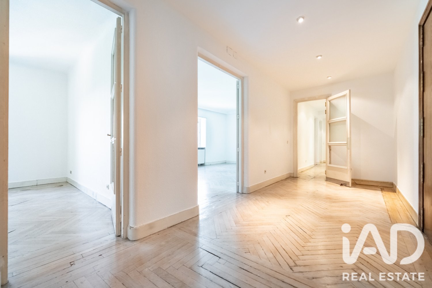 Dzīvoklis Madrid, Spānijā 2 istabas, 148 m2 Nr. 197868