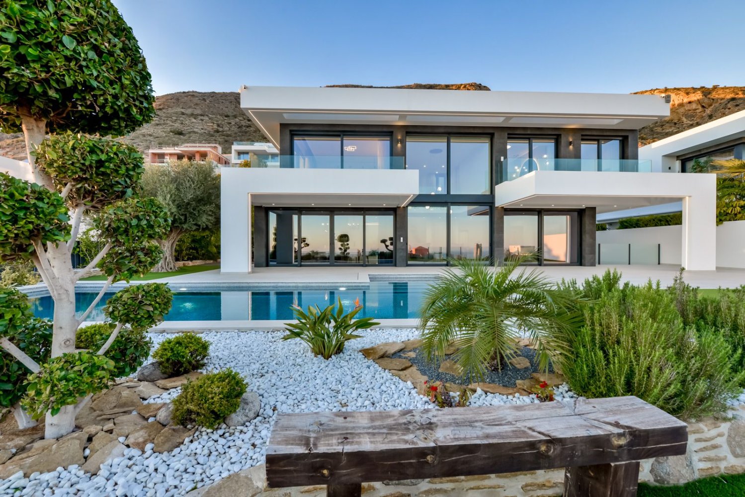 Huvila Finestrat, Alicante, Espanja 8 makuuhuonetta, 998 m2 No. 200043