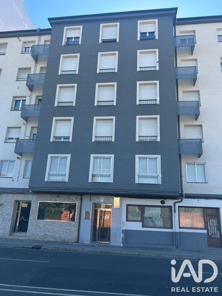 Apartment in Leon, Spain 3 bedrooms, 80 sq.m. No. 197815