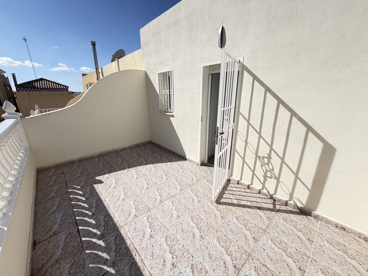 Casa adosada en Villamartin, Alicante, España 3 dormitorios, 80 m2 No. 198994