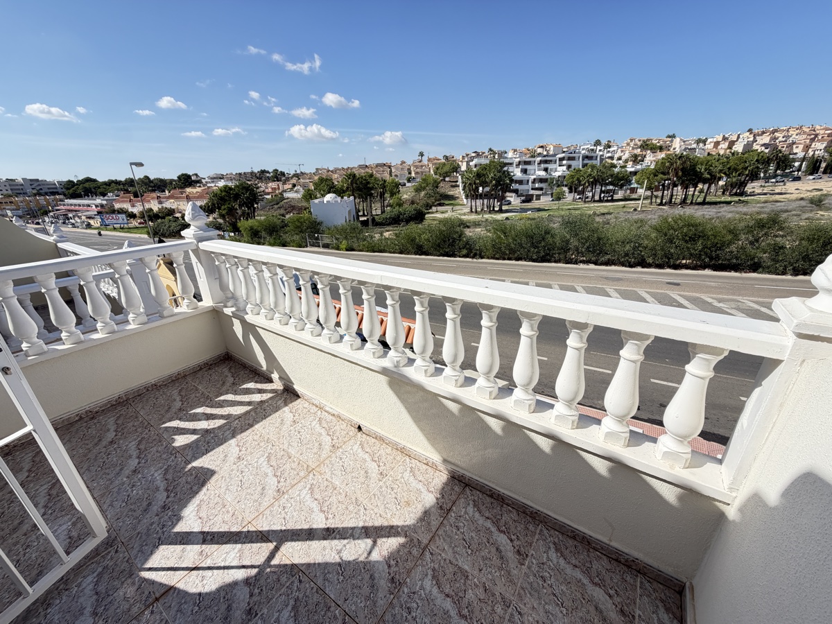 Casa adosada en Villamartin, Alicante, España 3 dormitorios, 80 m2 No. 198994