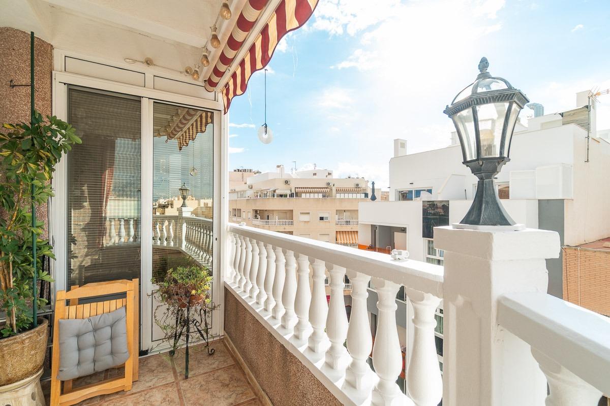 Apartamento en Torrevieja, Alicante, España 3 dormitorios, 110 m2 No. 199828