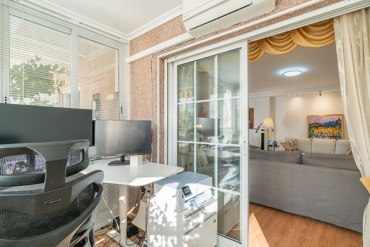 Apartamento en Torrevieja, Alicante, España 3 dormitorios, 110 m2 No. 199828