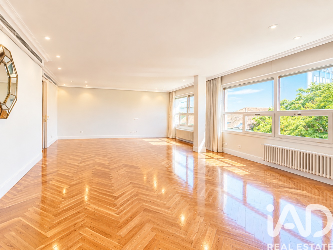 Dzīvoklis Madrid, Spānijā 4 istabas, 220 m2 Nr. 197691