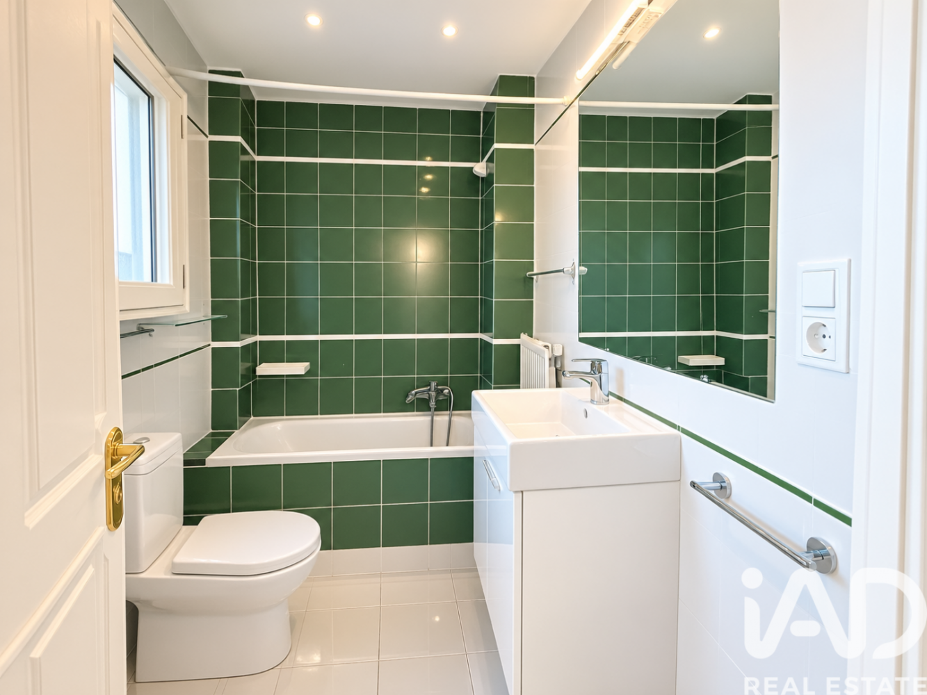 Dzīvoklis Madrid, Spānijā 4 istabas, 220 m2 Nr. 197691