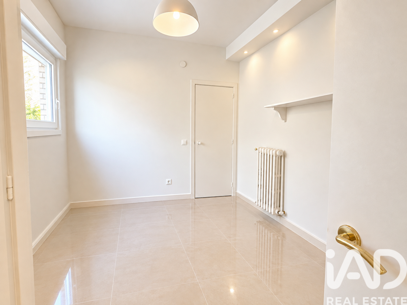 Dzīvoklis Madrid, Spānijā 4 istabas, 220 m2 Nr. 197691