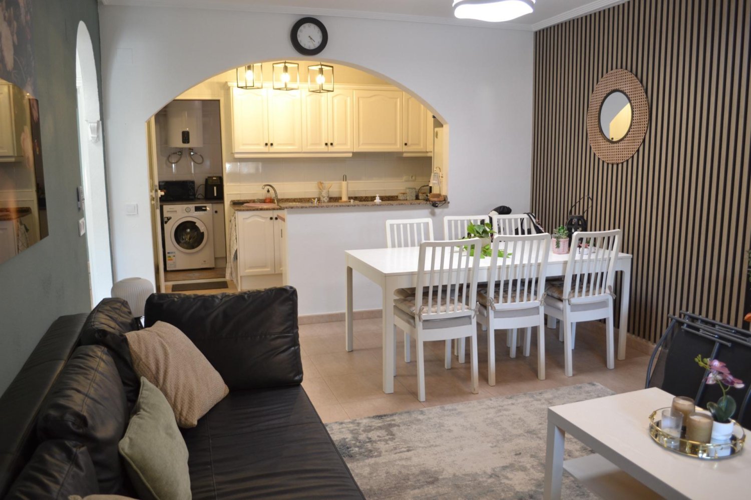 Appartamento a Villamartin, Alicante, Spagna 2 camere da letto, 70 mq. N° 198300