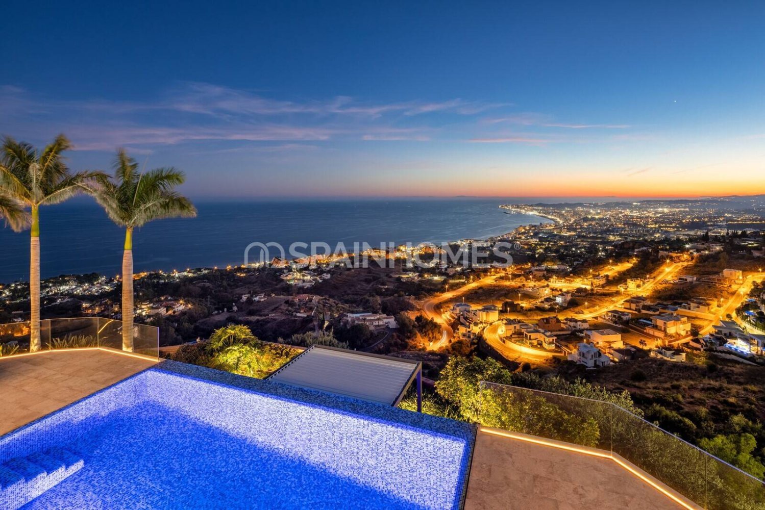 Villa à Benalmadena, Malaga, Espagne 6 chambres, 504 m2 No. 198072