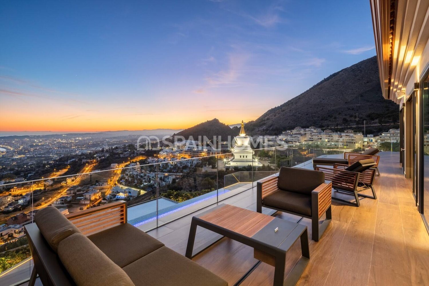 Villa à Benalmadena, Malaga, Espagne 6 chambres, 504 m2 No. 198072