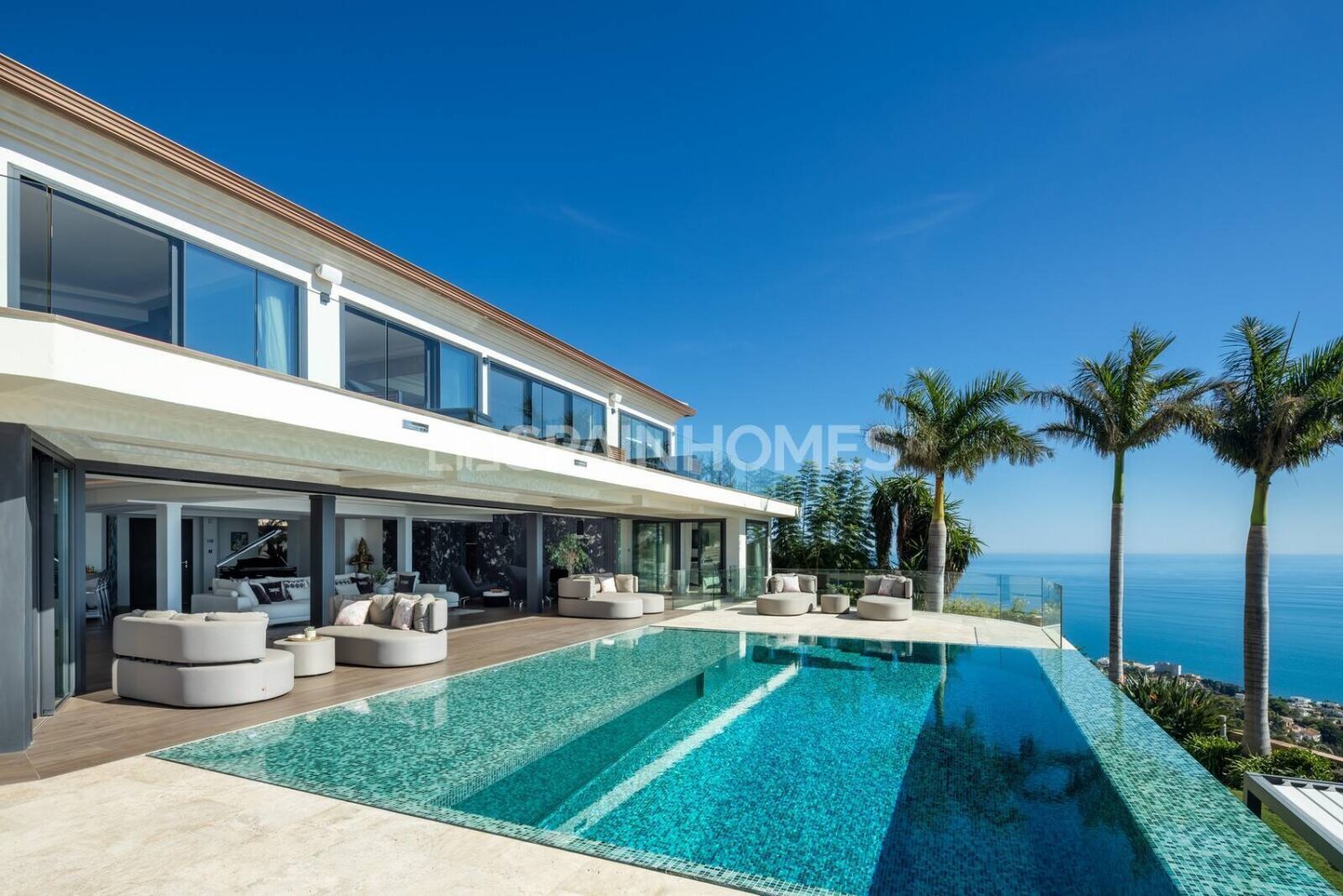 Villa à Benalmadena, Malaga, Espagne 6 chambres, 504 m2 No. 198072