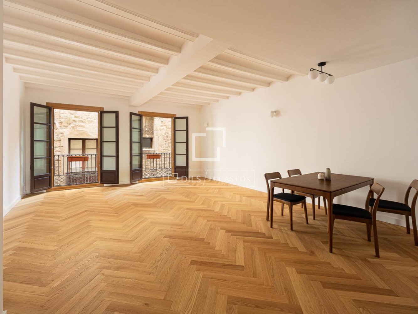 Wohnung in Barcelona, Spanien 3 Schlafzimmer, 125 m2 Nr. 164610
