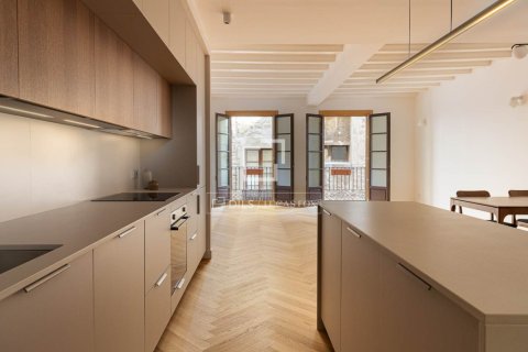 Apartamento en Barcelona, España 3 dormitorios, 125 m2 No. 164610