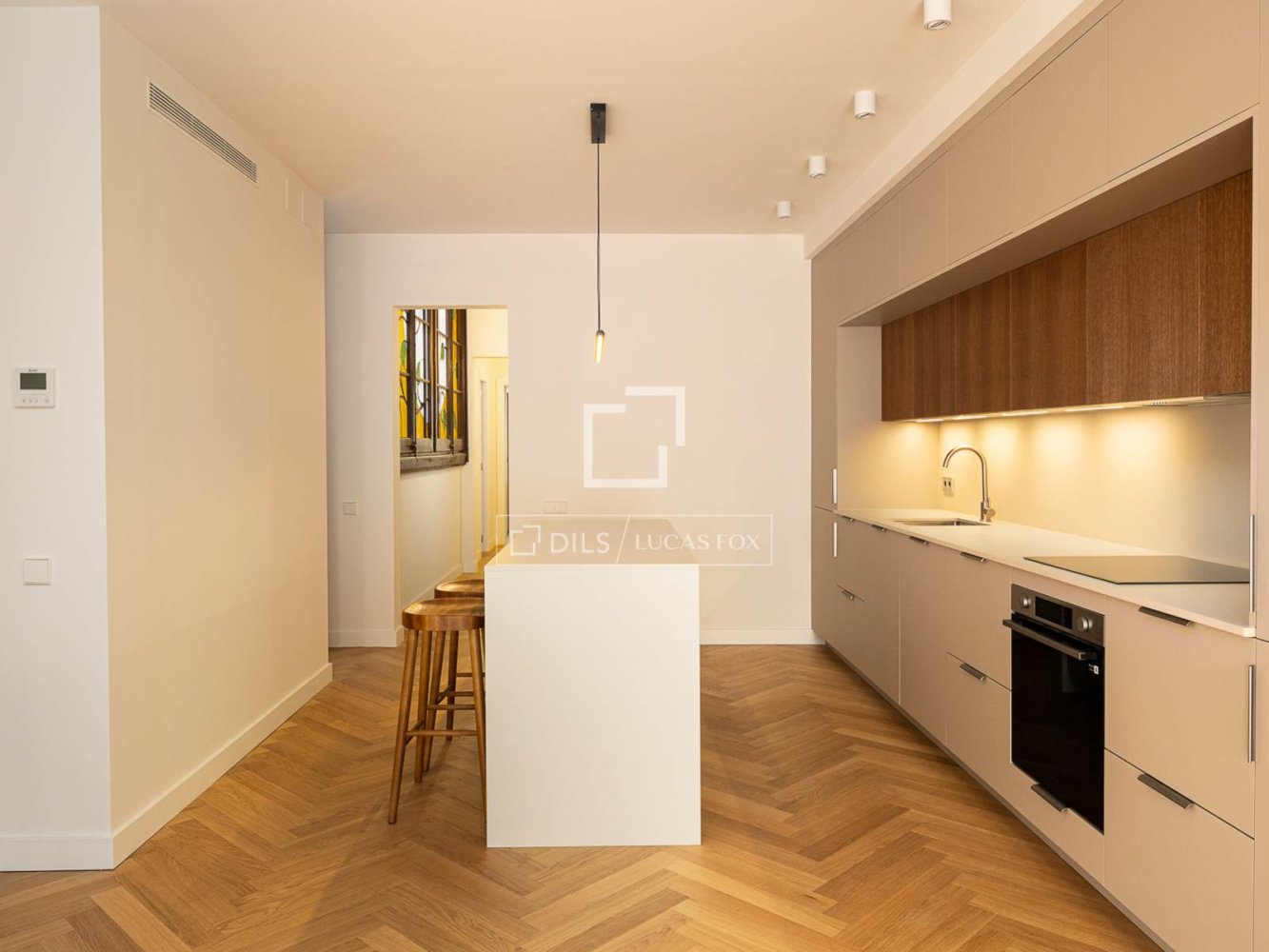 Wohnung in Barcelona, Spanien 3 Schlafzimmer, 125 m2 Nr. 164610