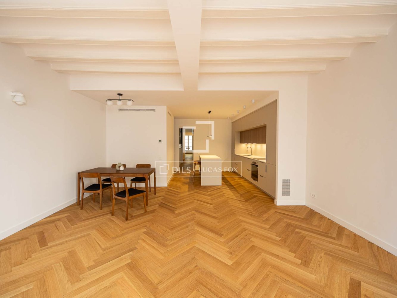 Wohnung in Barcelona, Spanien 3 Schlafzimmer, 125 m2 Nr. 164610