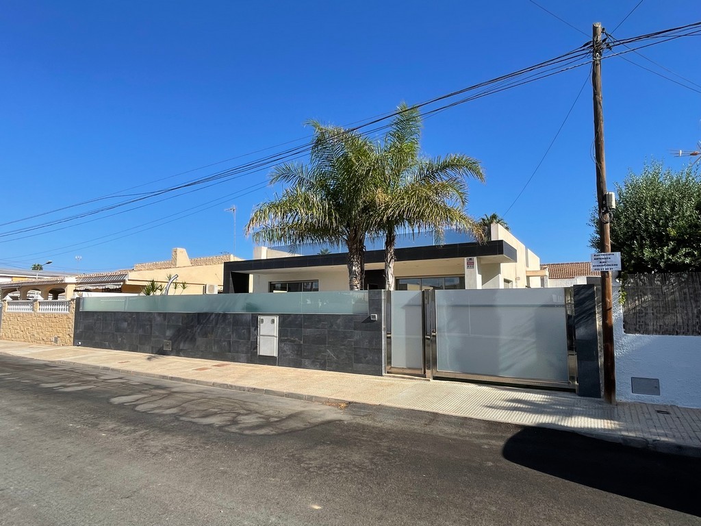 Villa en Mar De Cristal, Murcia, España 6 dormitorios, 171 m2 No. 199290