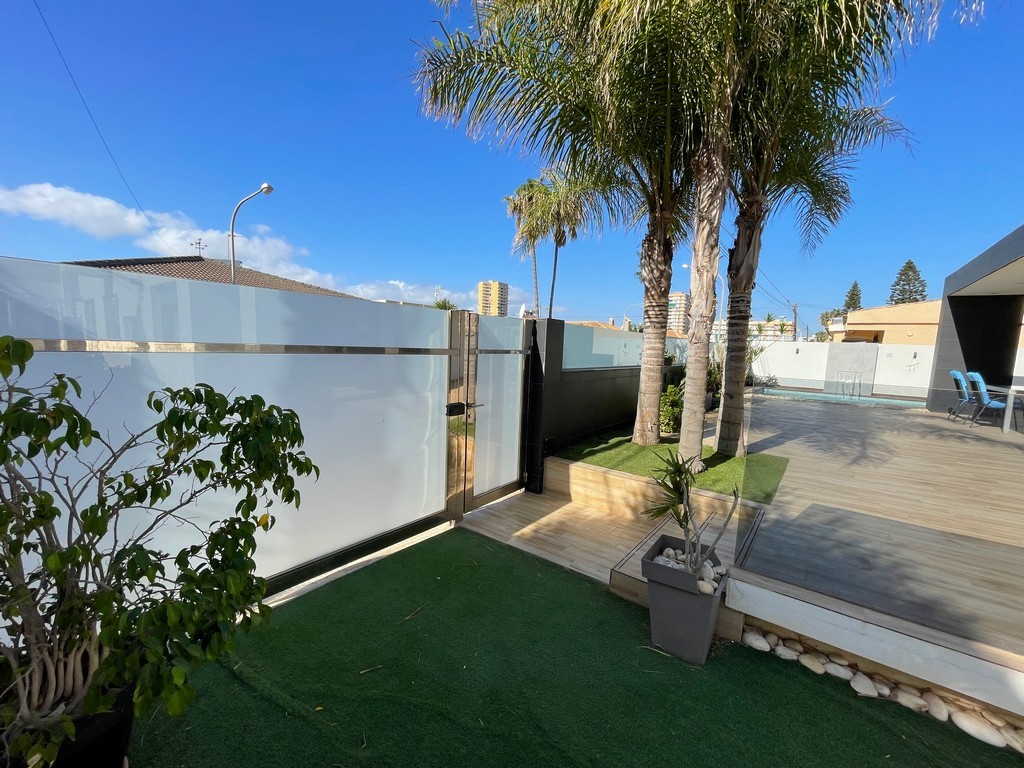 Villa en Mar De Cristal, Murcia, España 6 dormitorios, 171 m2 No. 199290