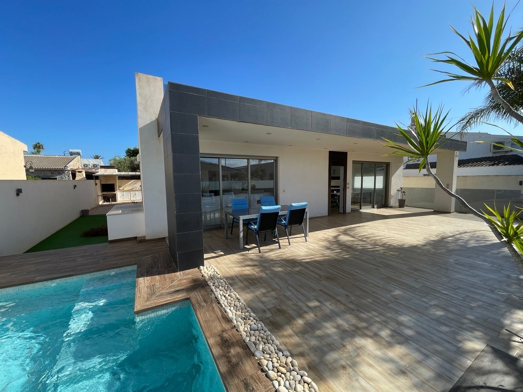 Villa en Mar De Cristal, Murcia, España 6 dormitorios, 171 m2 No. 199290