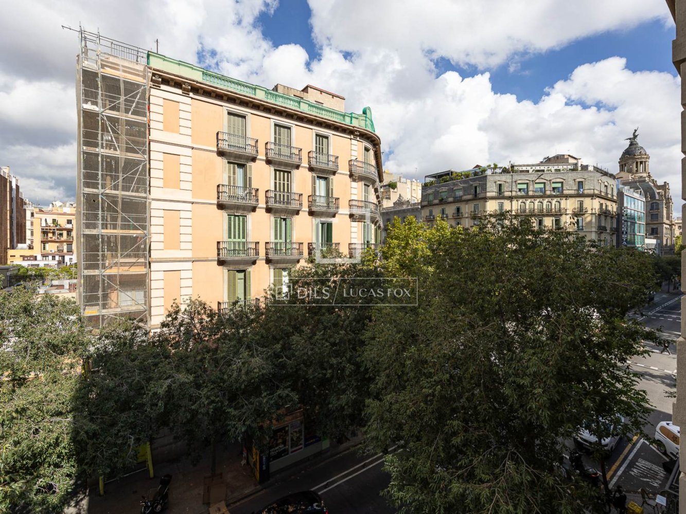 Apartamento en Barcelona, España 2 dormitorios, 110 m2 No. 198489