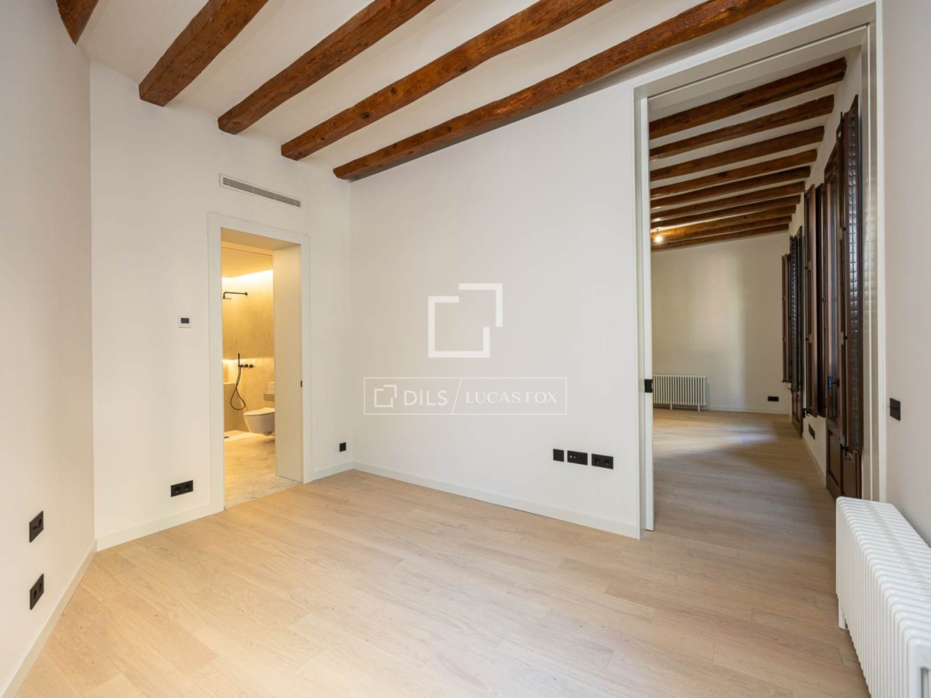 Apartamento en Barcelona, España 2 dormitorios, 110 m2 No. 198489