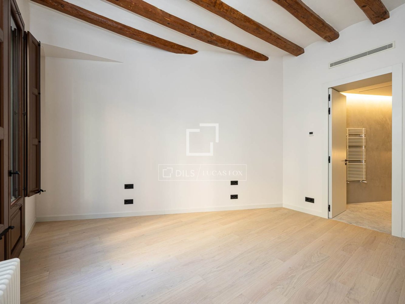 Apartamento en Barcelona, España 2 dormitorios, 110 m2 No. 198489